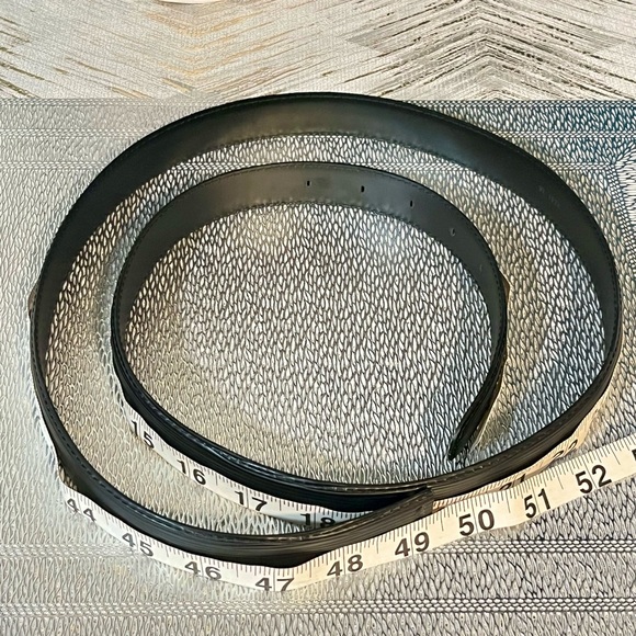 Louis vuitton belt in excellent condition - Picture 11 of 16